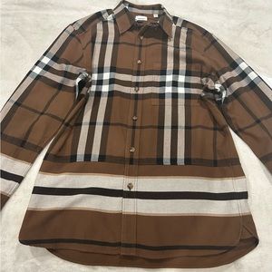 Burberry button up shirt